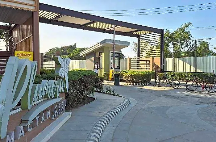 Comfy Walk-up Minutes From Mactan Airport. Perfect For Travellers Cebu