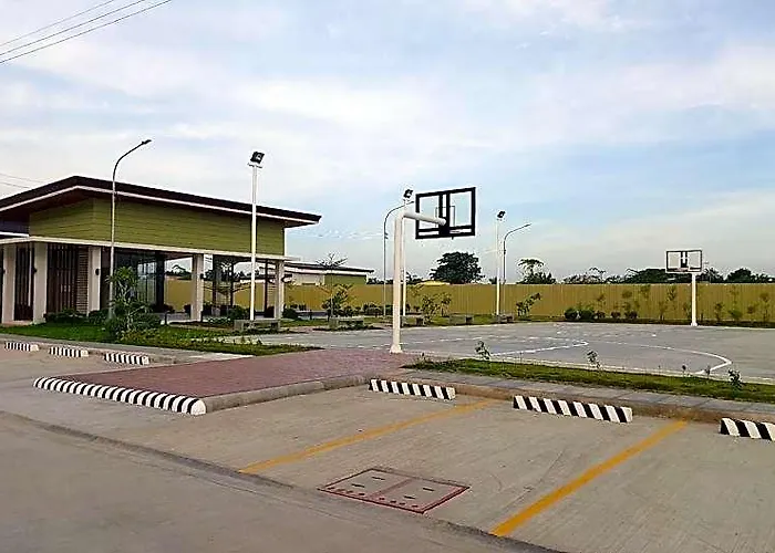 Comfy Walk-up Minutes From Mactan Airport. Perfect For Travellers 4* Cebu
